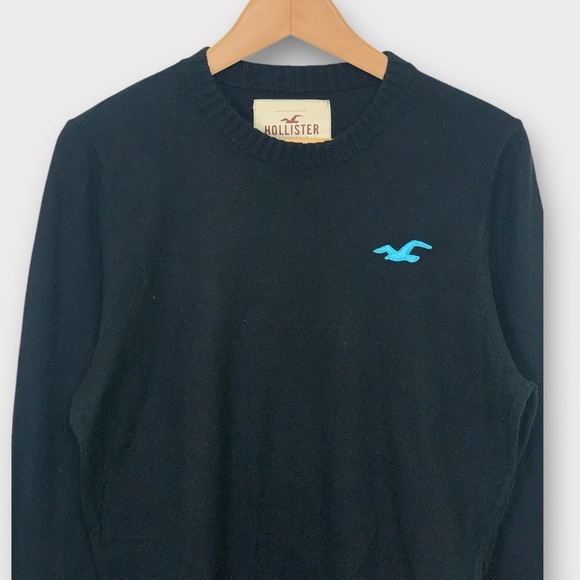 Hollister Navy Blue Crewneck Sweater - Picture 3 of 8